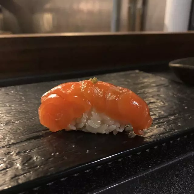 Sushi Hon