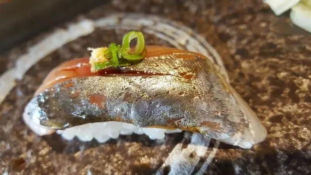 Sushi Hon