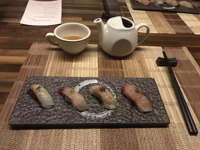Sushi Hon
