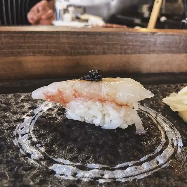 Sushi Hon