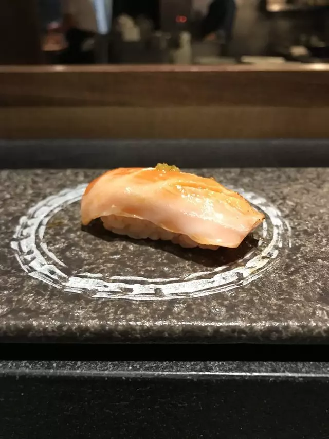 Sushi Hon