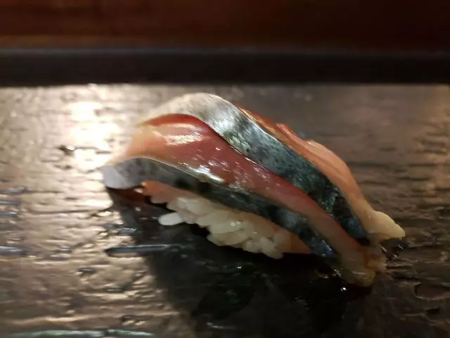 Sushi Hon