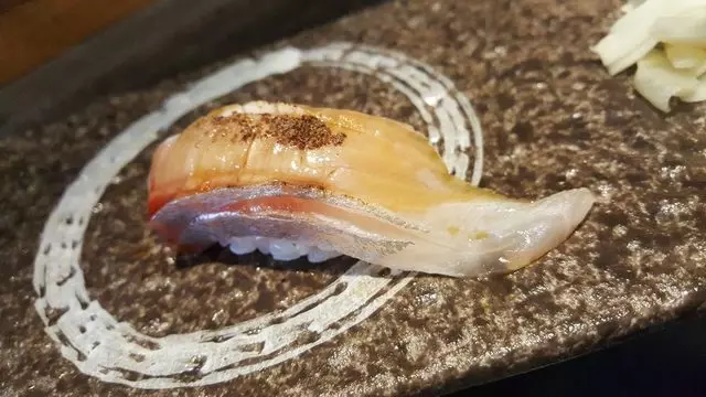 Sushi Hon