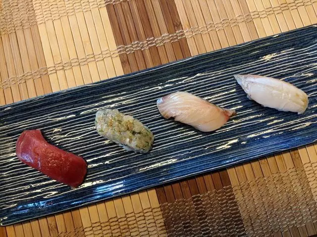 Sushi Hon