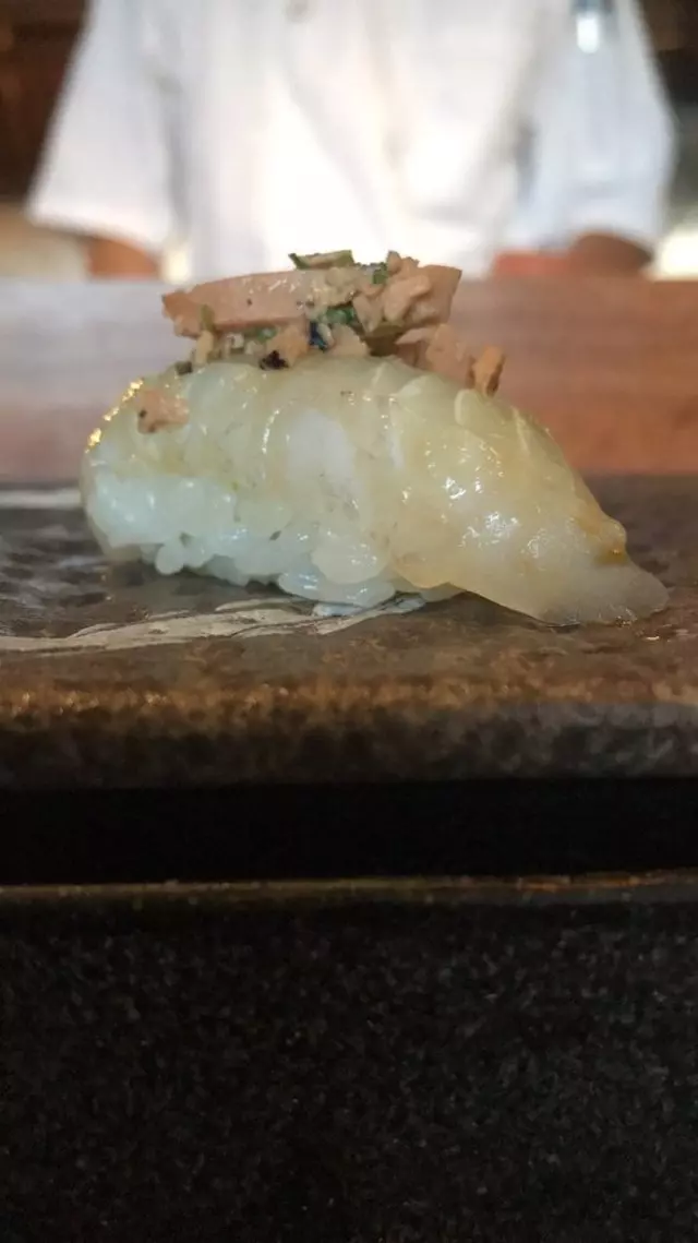 Sushi Hon