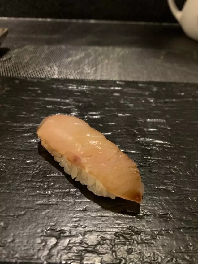 Sushi Hon