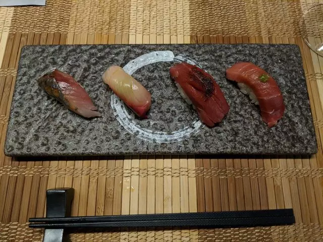 Sushi Hon
