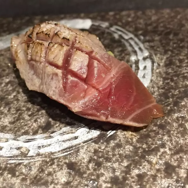 Sushi Hon