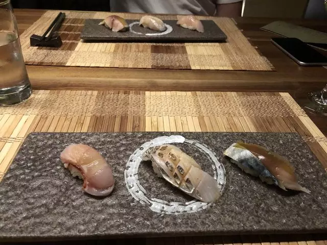 Sushi Hon