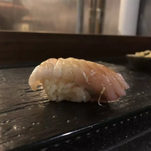 Sushi Hon