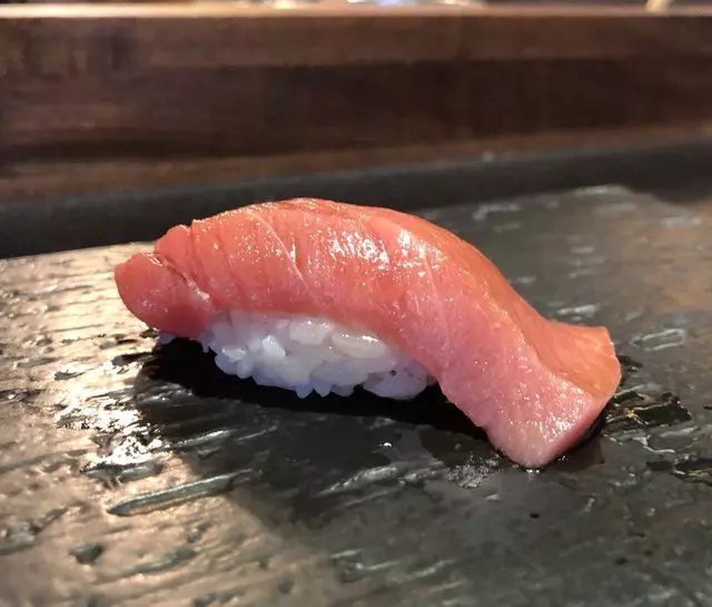 Sushi Hon