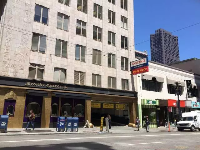 450 Sutter Garage