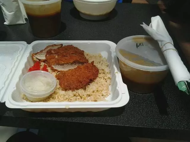 Muracci’s Japanese Curry & Grill