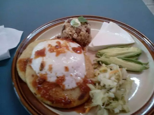 Manitas Cafe & Deli
