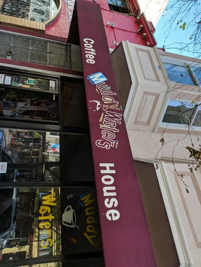 Muddy Waters Coffee House