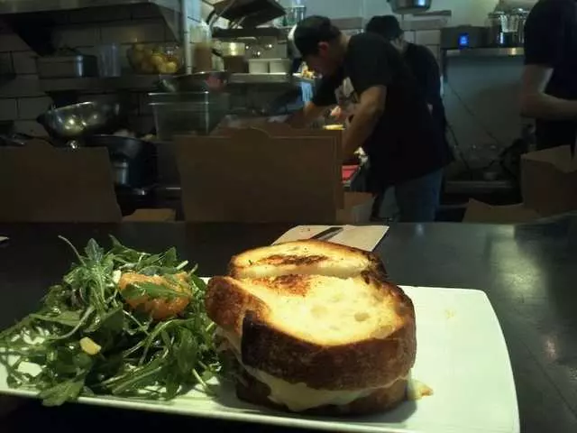 Darwin Cafe