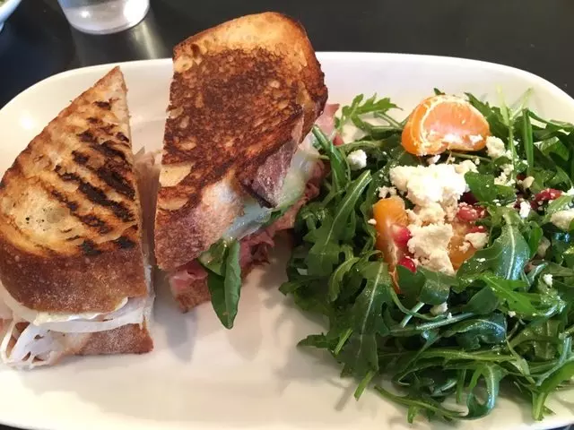 Darwin Cafe