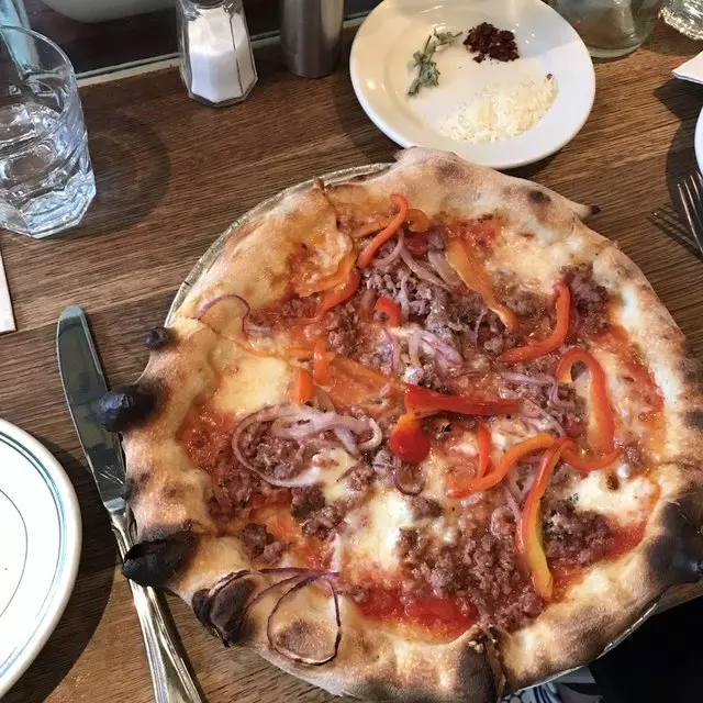 Pizzeria Delfina - San Francisco