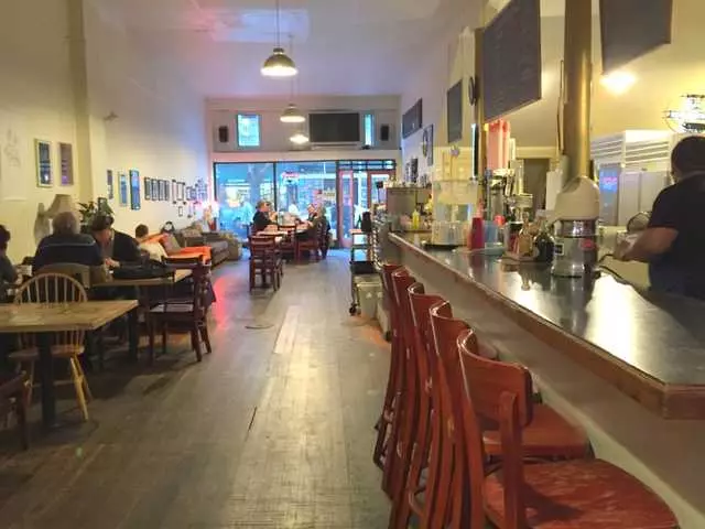 Cafe International