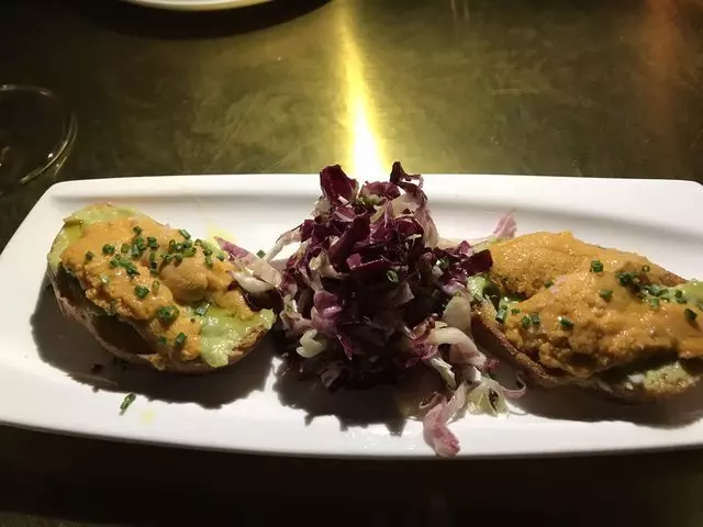 Bar Crudo