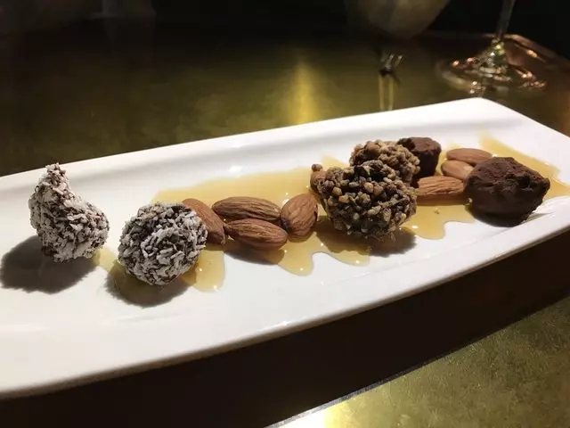 Bar Crudo