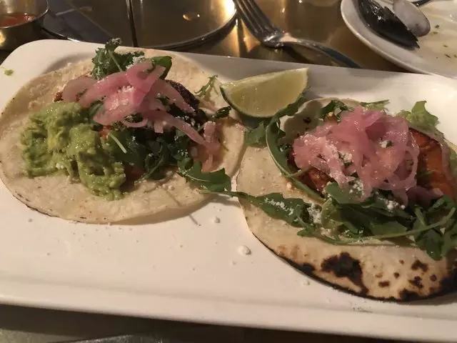 Bar Crudo
