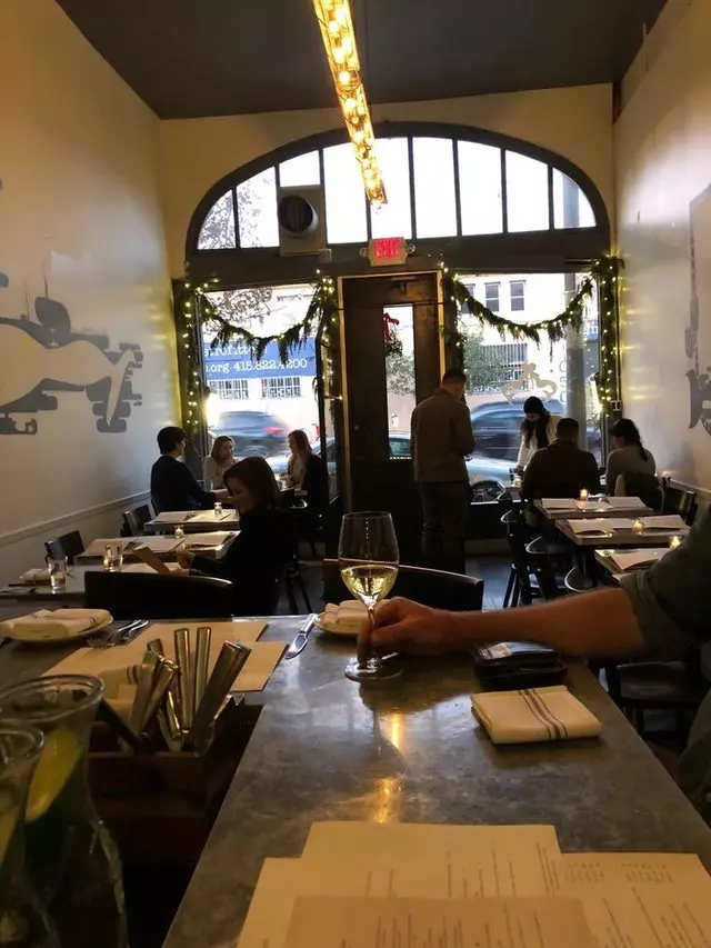 Bar Crudo