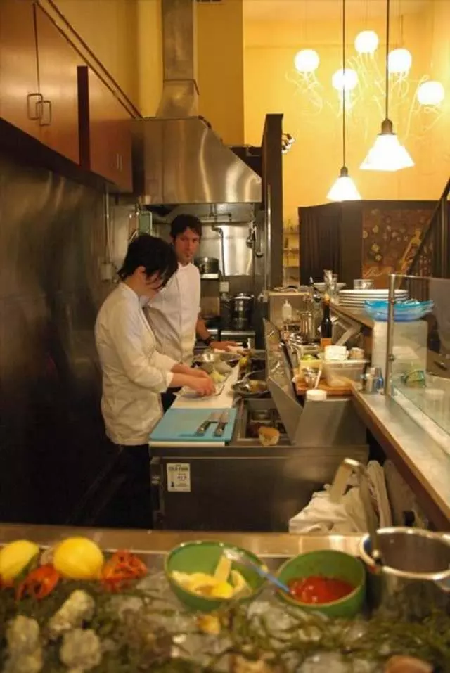 Bar Crudo