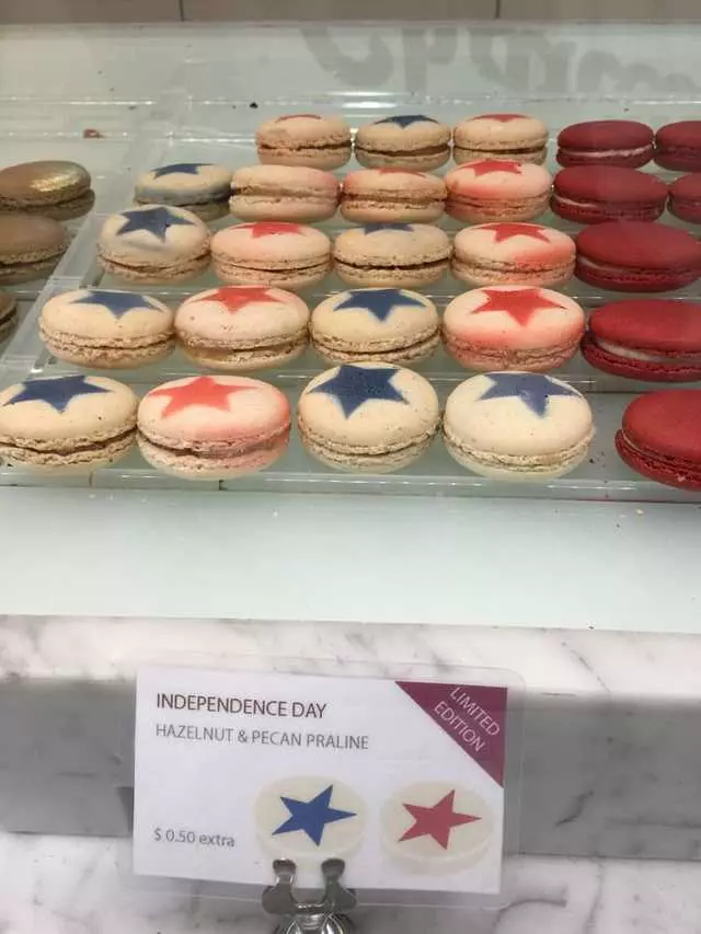 Chantal Guillon Macarons