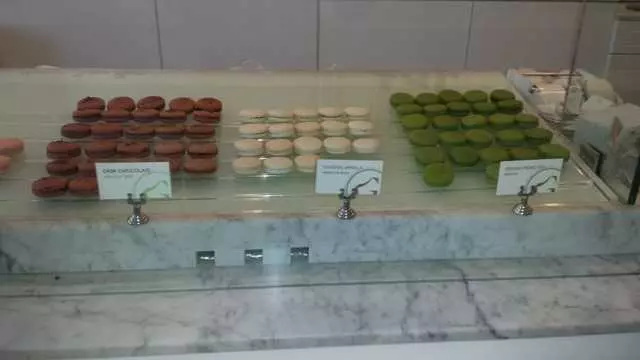 Chantal Guillon Macarons