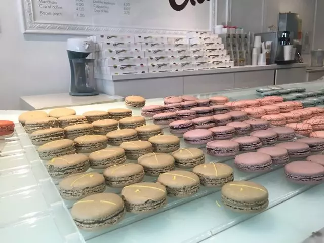 Chantal Guillon Macarons
