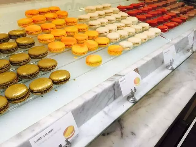 Chantal Guillon Macarons