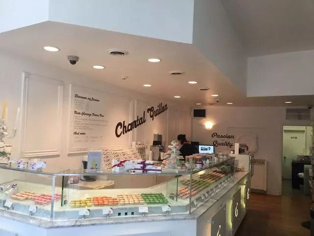 Chantal Guillon Macarons