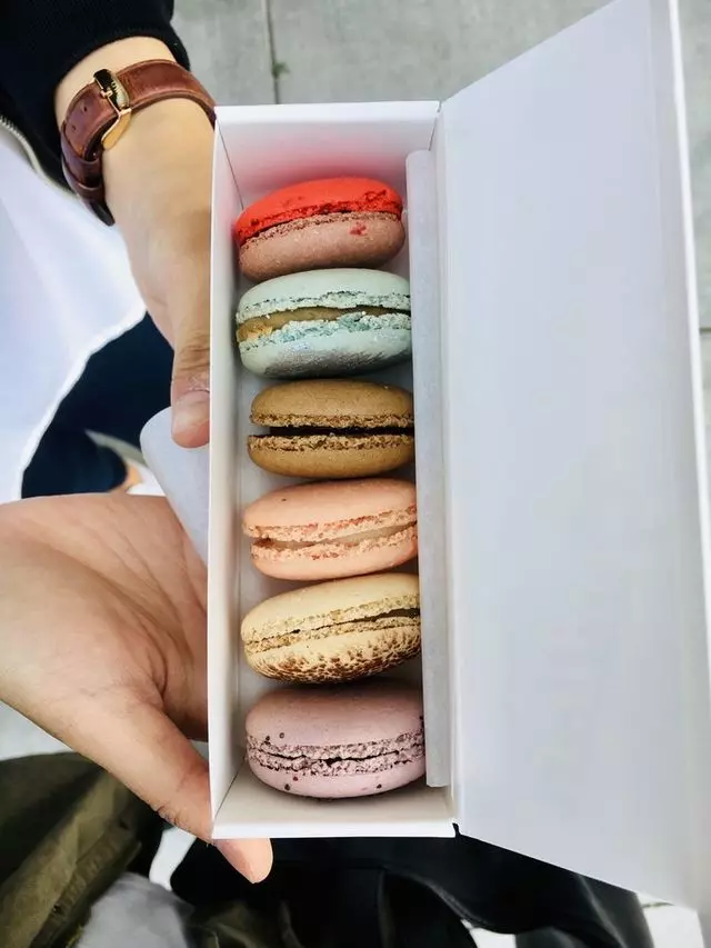 Chantal Guillon Macarons