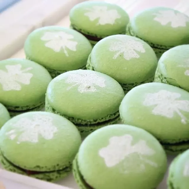 Chantal Guillon Macarons