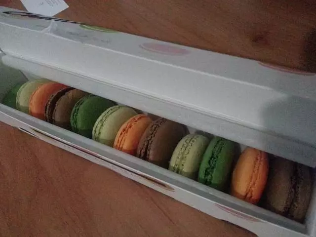 Chantal Guillon Macarons