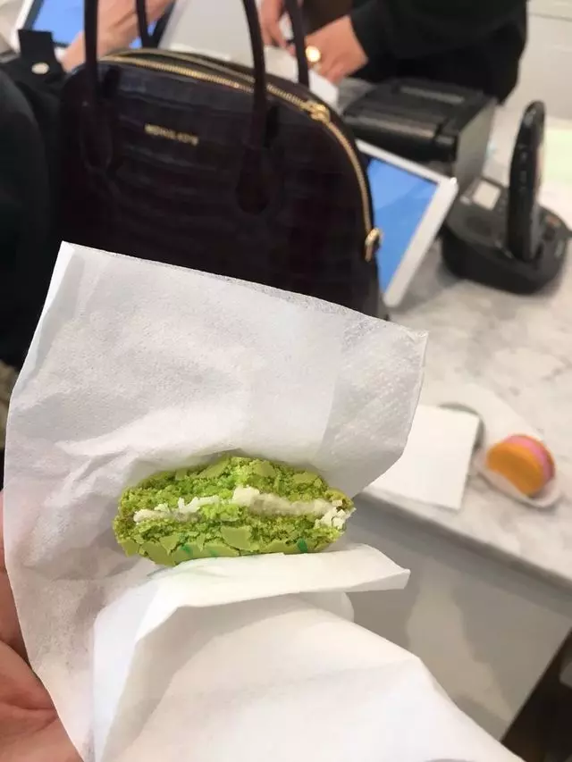 Chantal Guillon Macarons