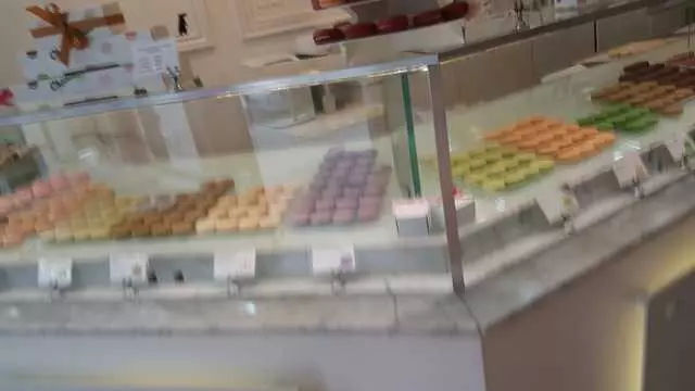 Chantal Guillon Macarons