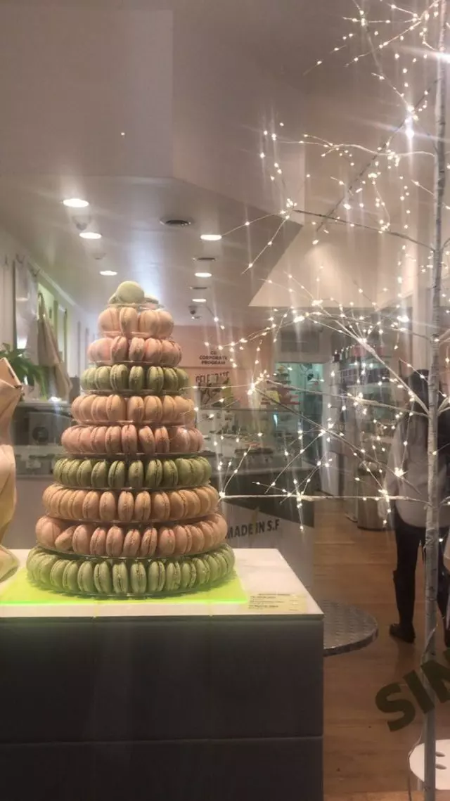 Chantal Guillon Macarons
