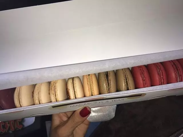 Chantal Guillon Macarons