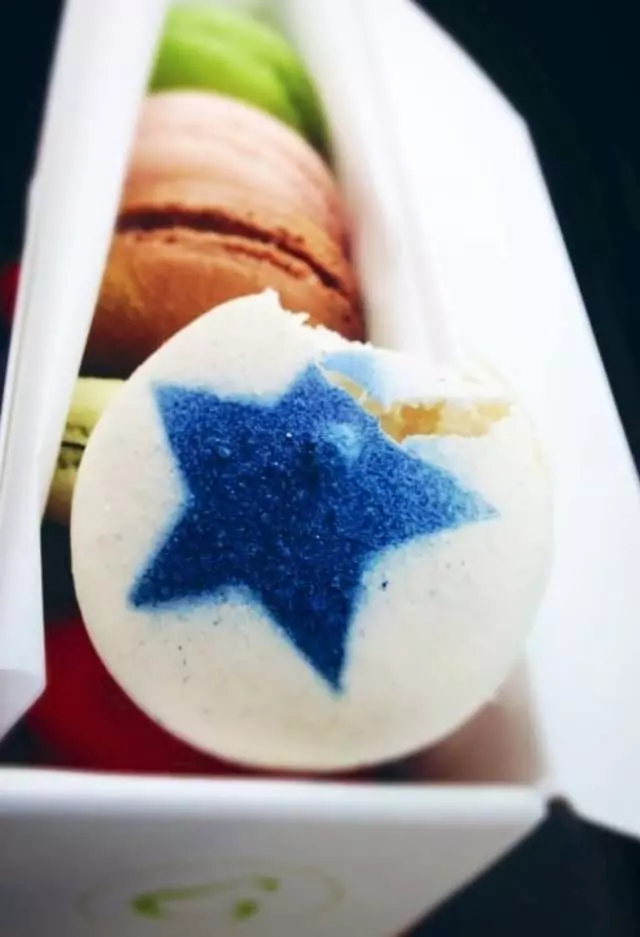 Chantal Guillon Macarons