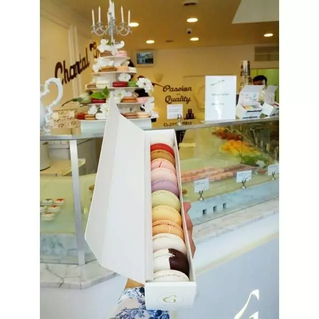 Chantal Guillon Macarons