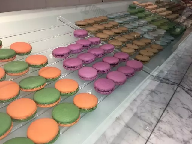 Chantal Guillon Macarons