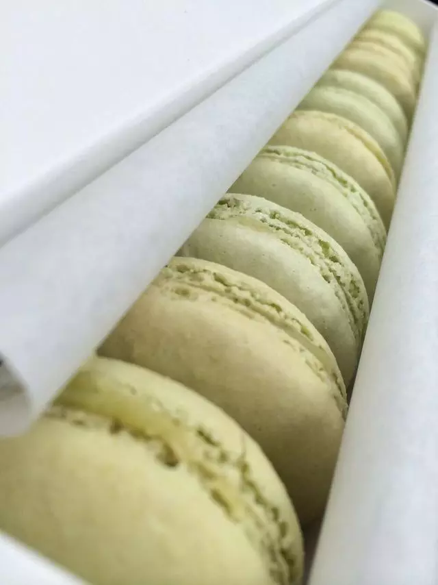 Chantal Guillon Macarons