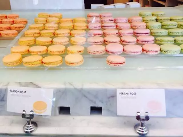 Chantal Guillon Macarons