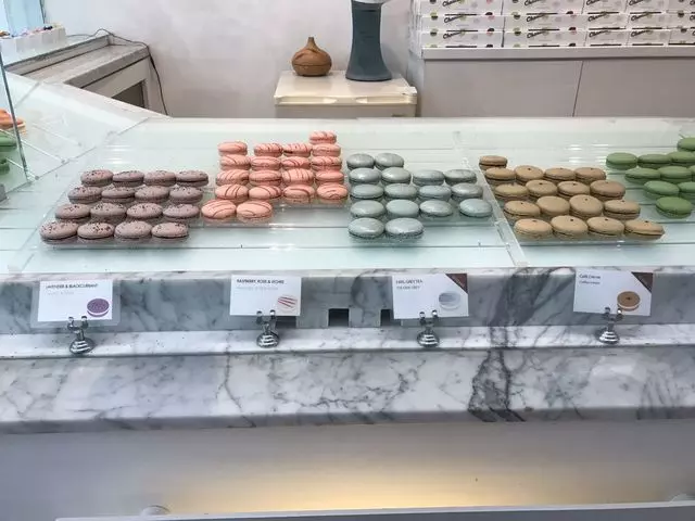 Chantal Guillon Macarons
