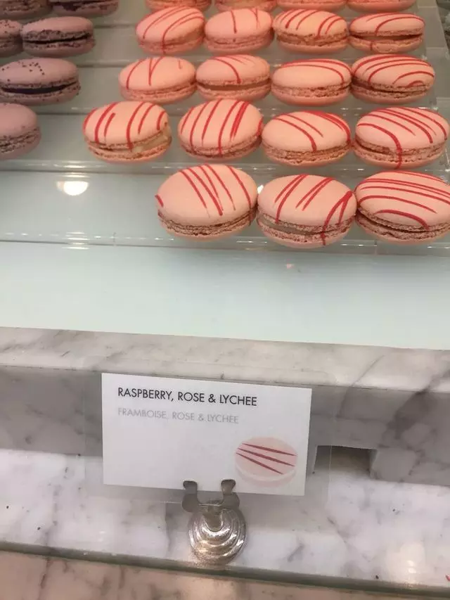 Chantal Guillon Macarons