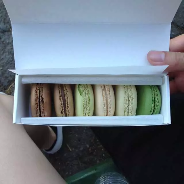 Chantal Guillon Macarons
