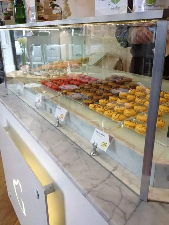 Chantal Guillon Macarons