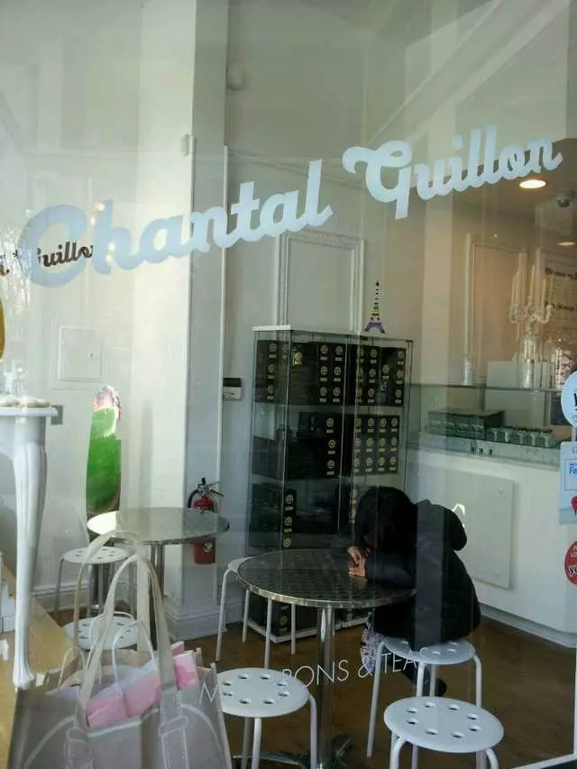 Chantal Guillon Macarons